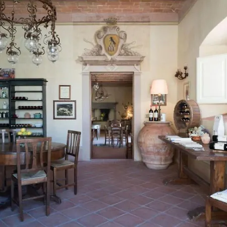 Detached House Situated Next To The Castle With A Private Garden On The Estate Casa vacanze *