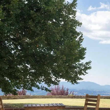 Detached House Situated Next To The Castle With A Private Garden On The Estate Casa vacanze *